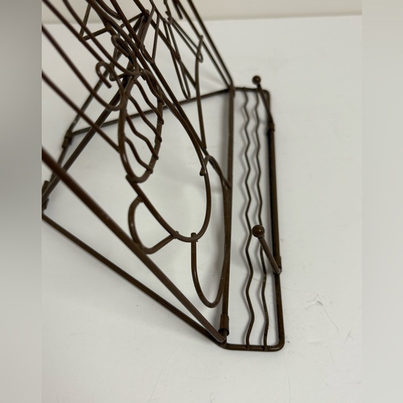 Adorable Tea Motif Brown Metal Cookboook Stand - Picture 11 of 11